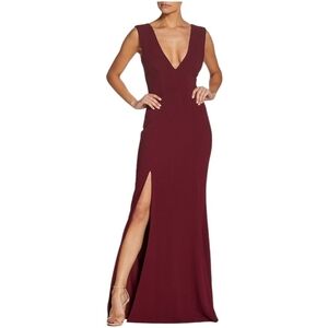 Dress The‎ Population Sandra Crepe Plunge V-Neck Sleeveless Side Slit Gown